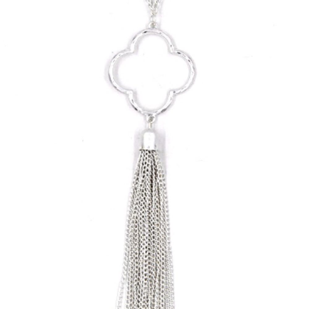 Quatrefoil with a Metal Tassel